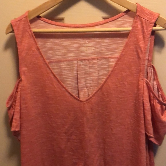 Cold shoulder top - Picture 5 of 5
